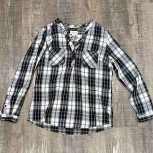 David Peyser sportswear  :  Weatherproof brand Black and White Plaid Shirt